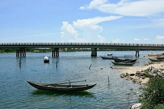Đầm Thủy Triều - Viên ngọc giữa lòng Cam Lâm, Khánh Hòa 